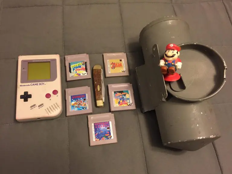 Old school Gameboy! Thank you, old gray stash box I totally didn’t lose! 5