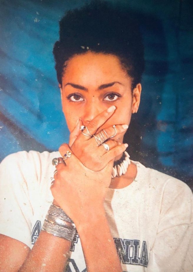 Erykah Badu aged 25 in 1995