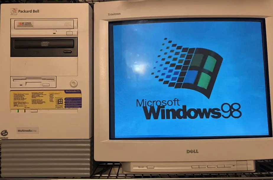 Packard Bell Multimedia E153 1 Packard Bell Multimedia E153 1