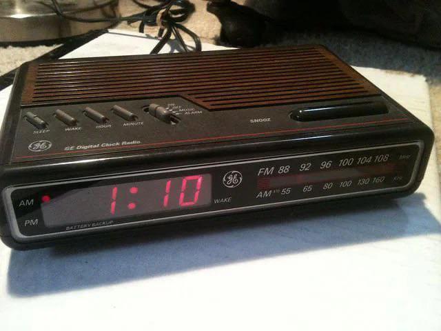 Wake Up to History: The Enduring Legacy of GE Alarm Clocks 2 Wake Up to History: The Enduring Legacy of GE Alarm Clocks 2