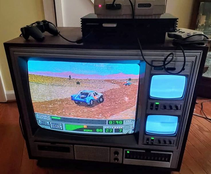 When Three Screens Were Better Than One: The Sampo 9519 Story 1 When Three Screens Were Better Than One: The Sampo 9519 Story 1
