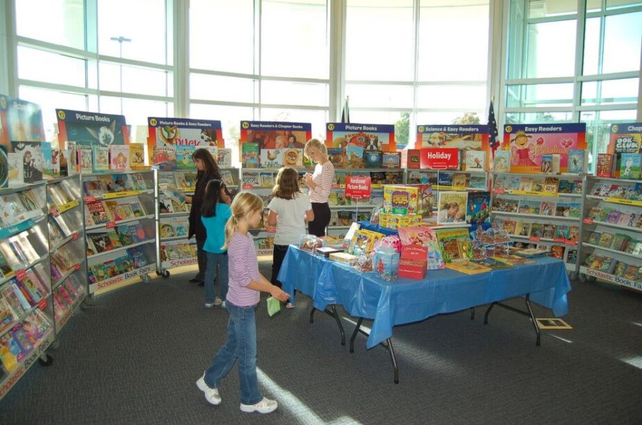 The Scholastic Book Fair: A 90s Kid's Paradise 1 The Scholastic Book Fair: A 90s Kid's Paradise 1